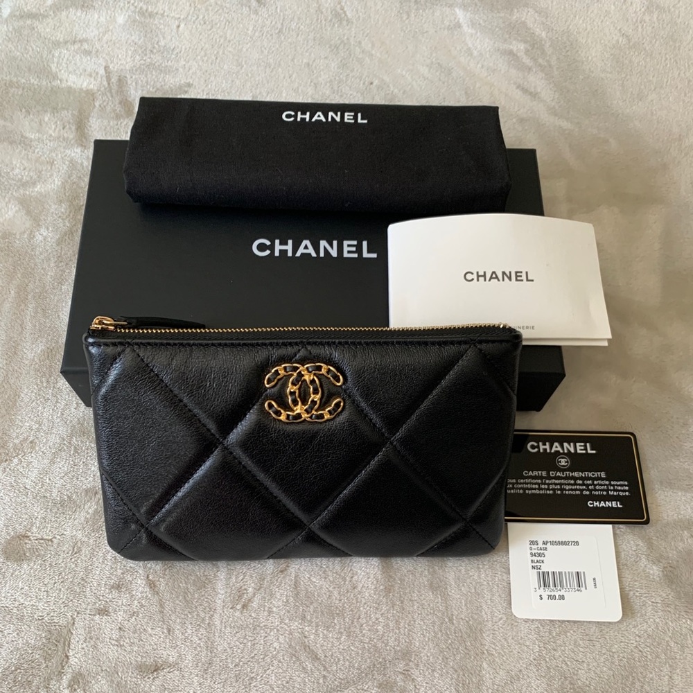 Chanel 19 Small Pouch